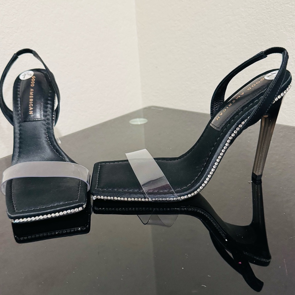 Elegant Black and Silver Women's Heels - Picture 2 of 5